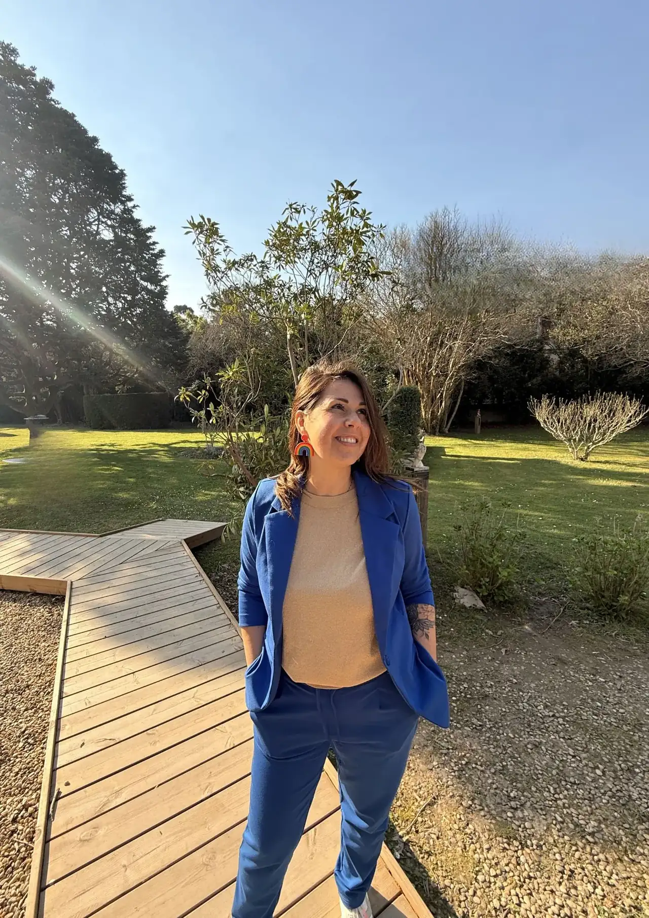 Aurélie dans le jardin